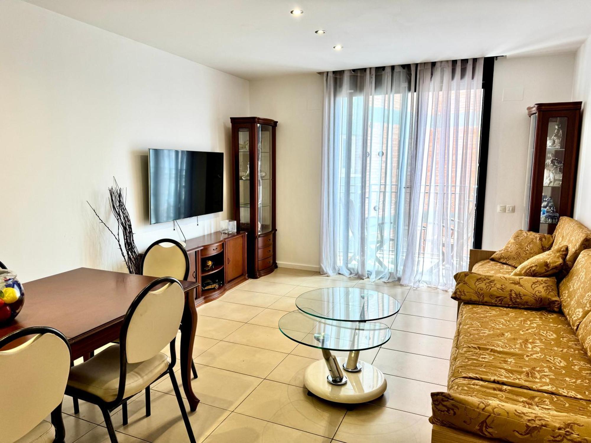 In With Pool And Parking Lloret de Mar